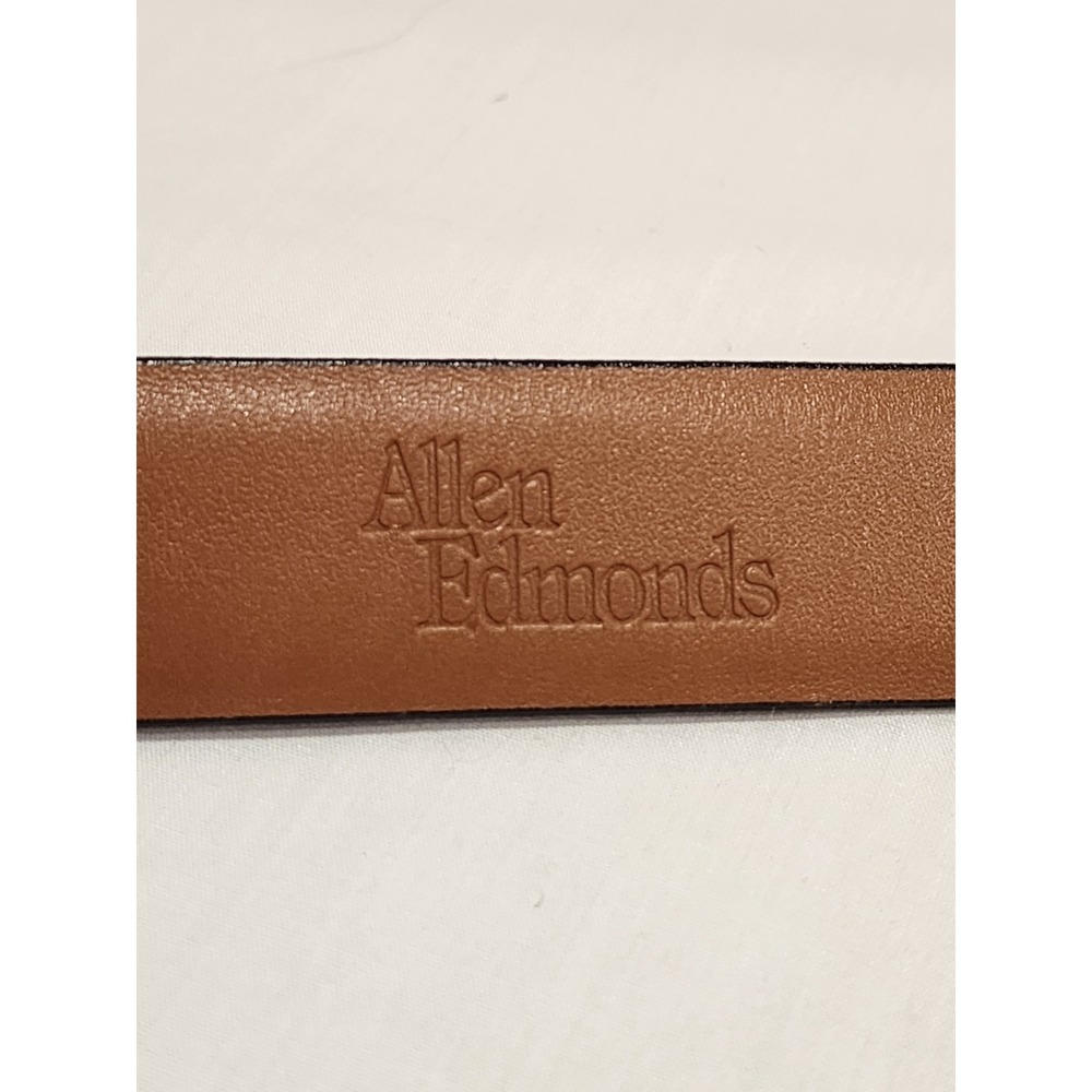 Allen Edmonds Mens Brown Italian Calfskin Perforated Leather Belt 34 85 36506 - Picture 2 of 8